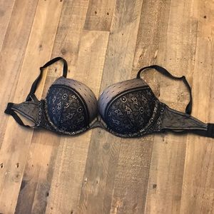 Victoria’s Secret very sexy bra